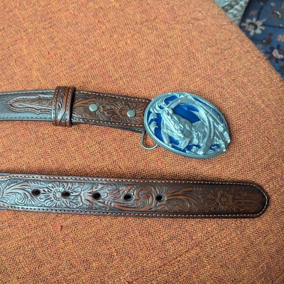 Nocona Siskiyou Horse Tooled Western Leather Statement Belt Buckle Resin Boho - Picture 13 of 15